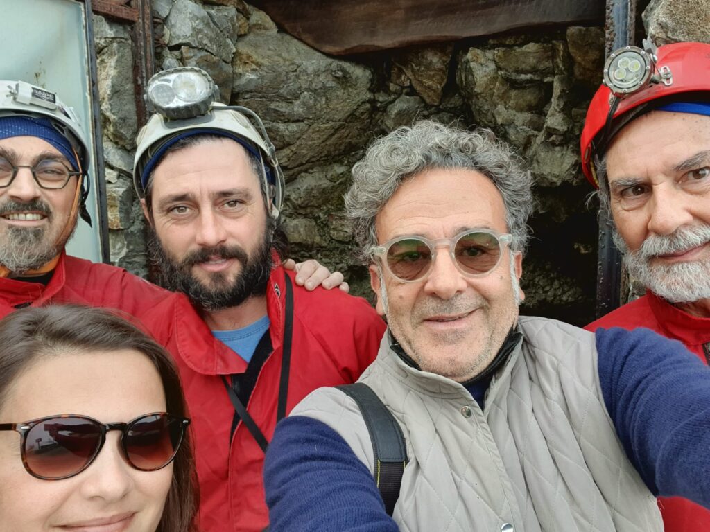 GIOIOSA MAREA – Speleologi del C.I.R.S. in visita alle Grotte del Tono