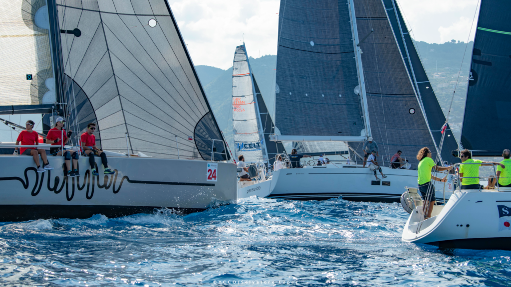ROUND AEOLIAN RACE 2021 – Nuovo record di partecipanti. La vittoria alla palermitana Joy
