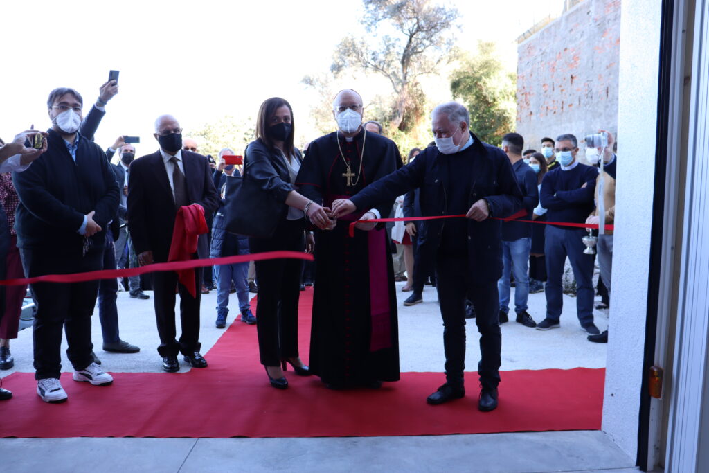 SANT’AGATA MILITELLO – Inaugurato il Centro Servizi Caritas “don Gaetano Franchina”