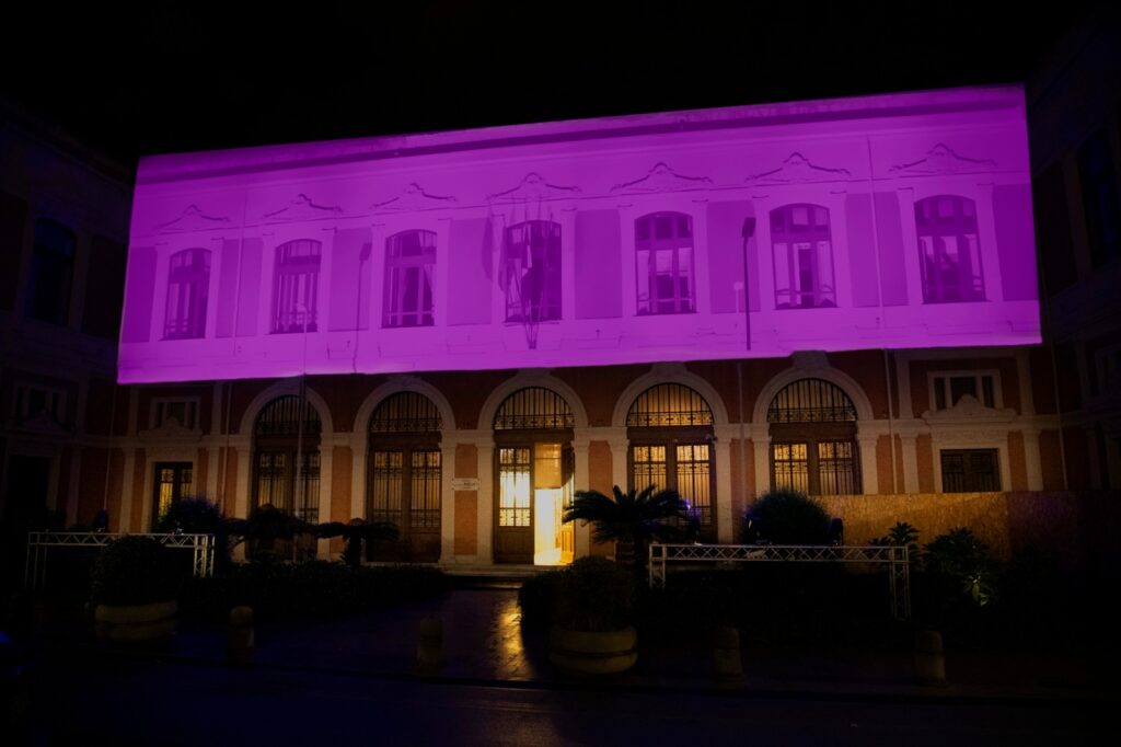 MESSINA – Giornata mondiale della prematurità: si illuminano di viola le facciate dell’università e del padiglione NI AOU ‘Gaetano Martino’
