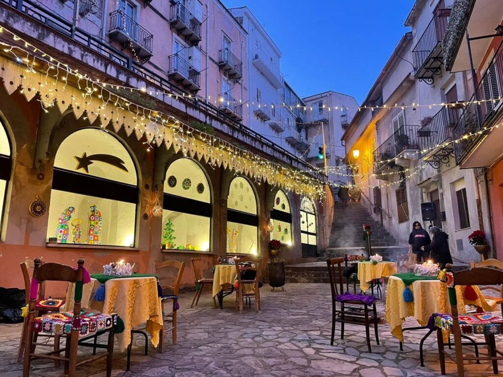 PATTI – La Vecchia Pescheria trasformata in “Outdoor tea room”