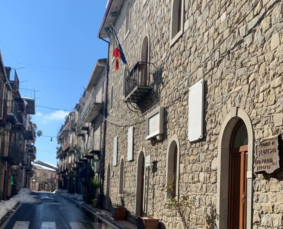 ASSOLTI – L’ex sindaco di Floresta Sebastiano Marzullo ed il tecnico Aurelio Filippo Mazzeo. Non ci fu peculato