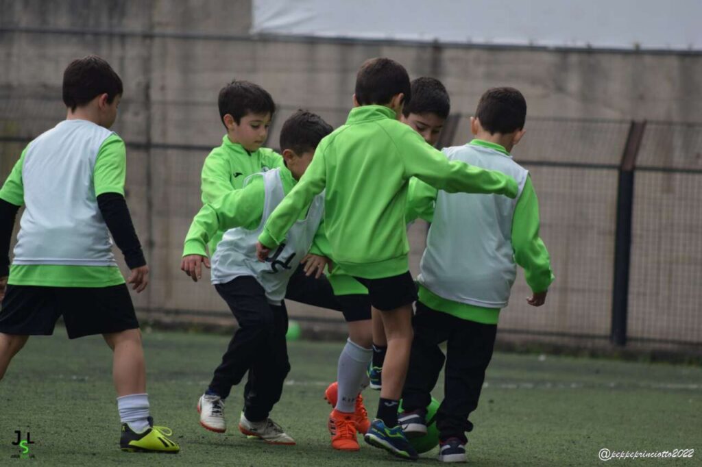 CALCIO – La visita dei tecnici della Fiorentina Lorenzo Bacci e Nico Lelli alla Junior Sport Lab