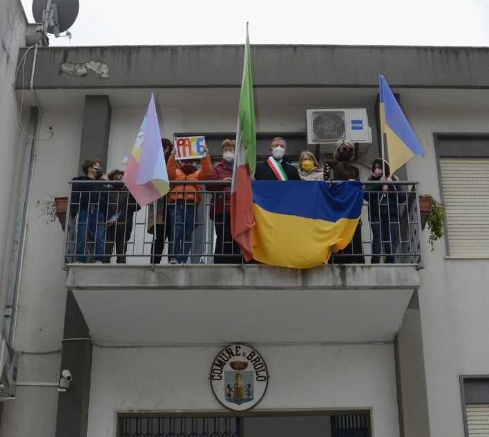 UNITI CONTRO LA GUERRA – Oggi a Brolo in marcia vicini al popolo ucraino