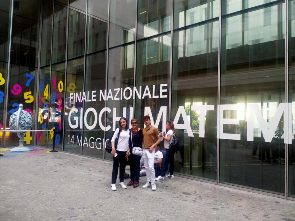 ESPERIENZE FORMATIVE – Ai Giochi Matematici ennesima prova dell’eccellenza degli studenti del “Piccolo” di Capo d’Orlando