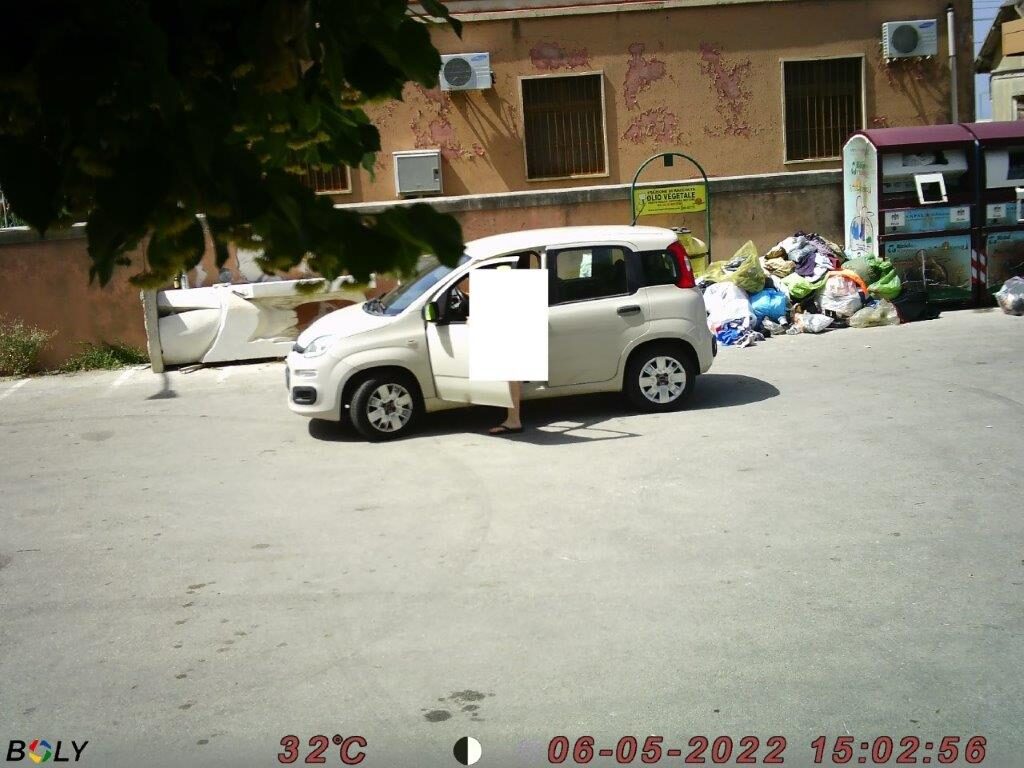 ZOZZONI – 7 denunciati, a Brolo, per abbandono di rifiuti. Le foto