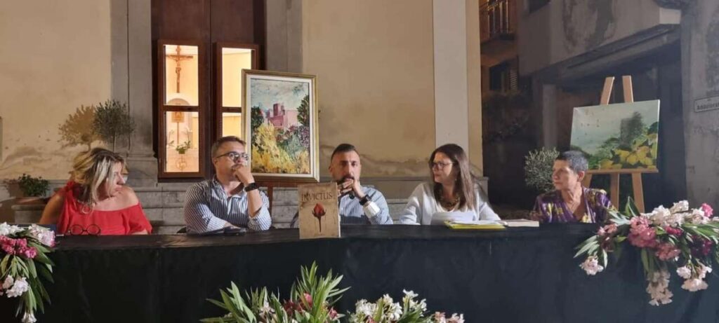 SINAGRA – Presentato il romanzo storico ”Invictus” di Cristiano Parafioriti