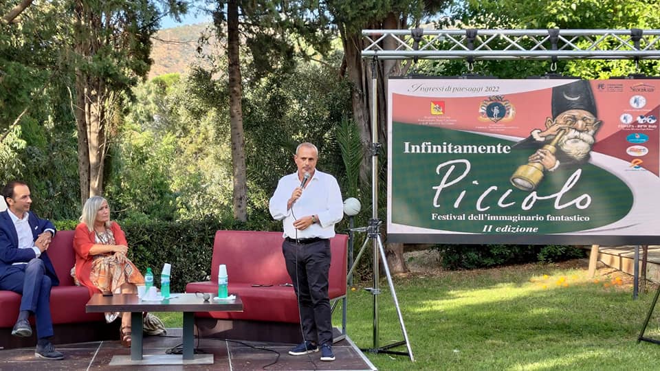 “INFINITAMENTE PICCOLO” – Ieri e oggi, a Villa Piccolo, la seconda edizione del festival dell’immaginario fantastico