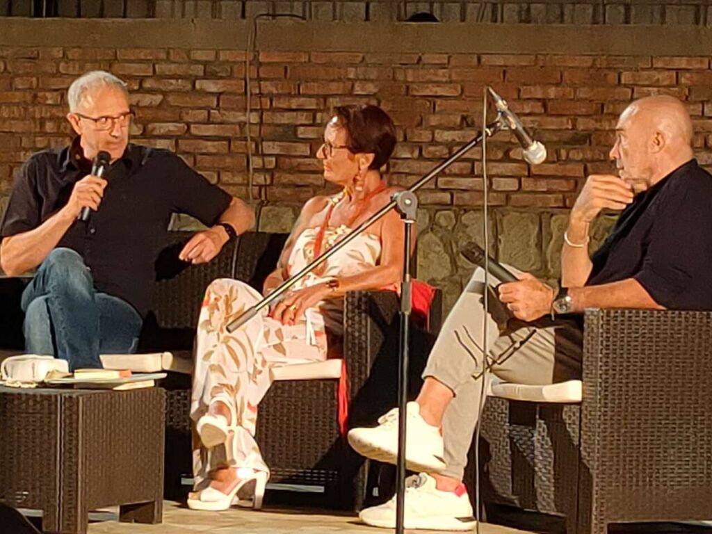 SALOTTI LETTERARI – A Brolo parlando del “Limbo del Gelso Bianco”, con l’omaggio a Borsellino ad aprire la serata