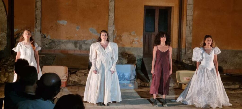 TINDARI FESTIVAL – Esordio positivo con “Medea, confessioni”