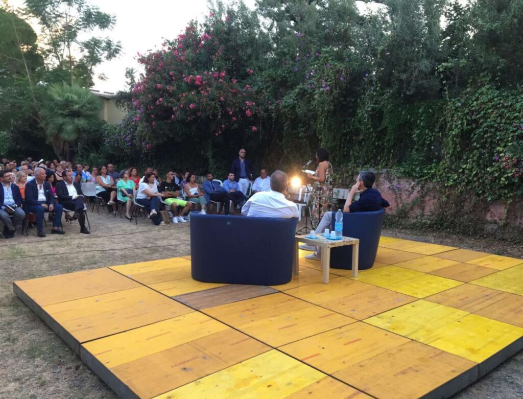SCRUSCIU – A Patti inaugurata la rassegna di “incontri d’autore”