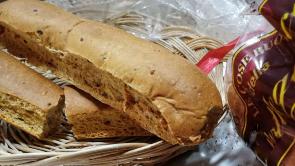 PREMI – Per Gloria Valenti e Bella Sicilia durante la sagra del biscotto castriciano