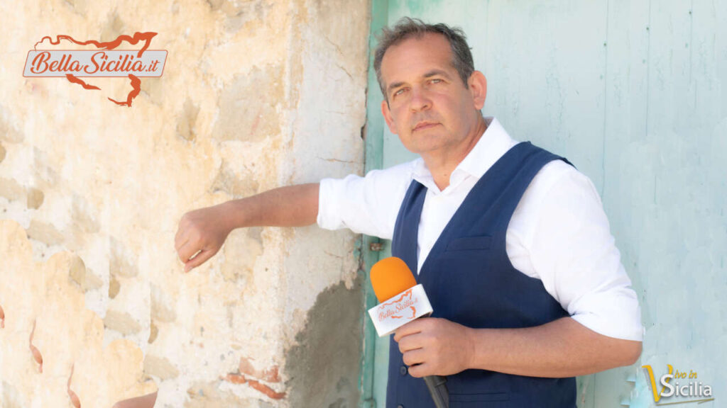 PREMIO BORGO FIORITO E MODA – Michele Isgrò testimonial della serata a Forza D’Agrò