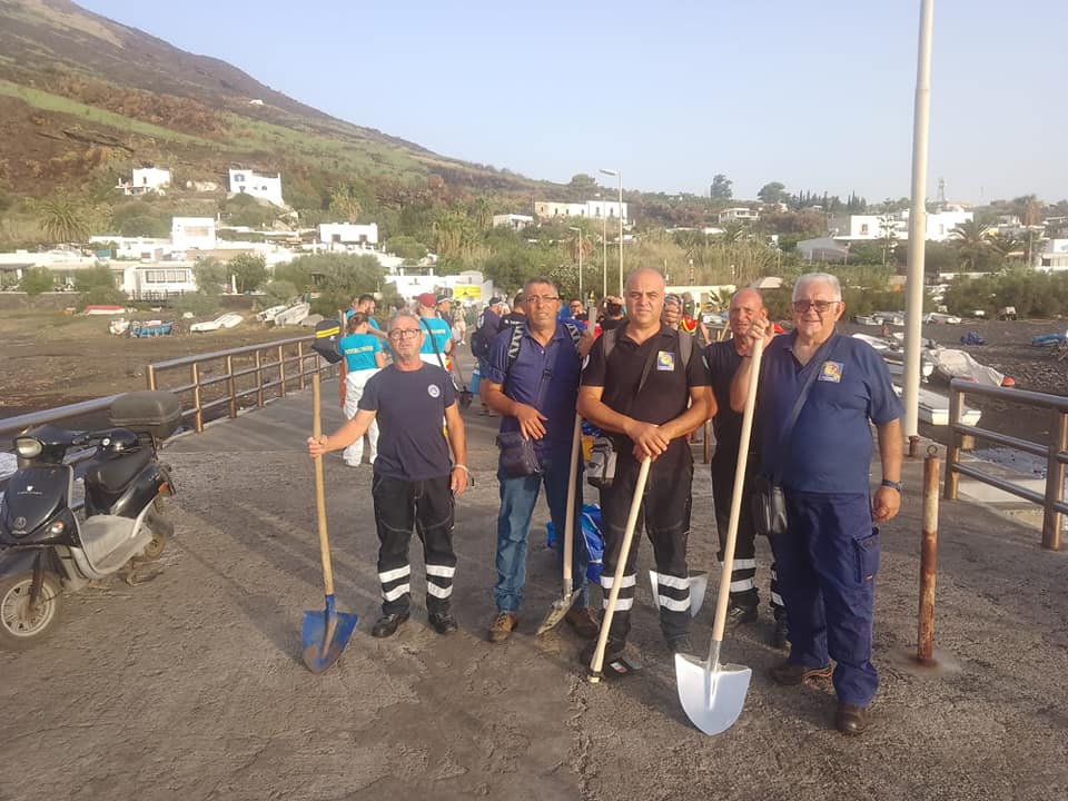 VOLONTARI – Il “Cuore” di Sinagra batte a Stromboli