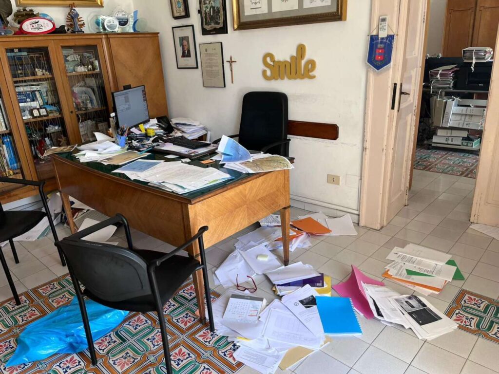 AGGREDITO IL SINDACO DI SALINA – Solidarietà dal Consiglio Comunale e dalla Giunta