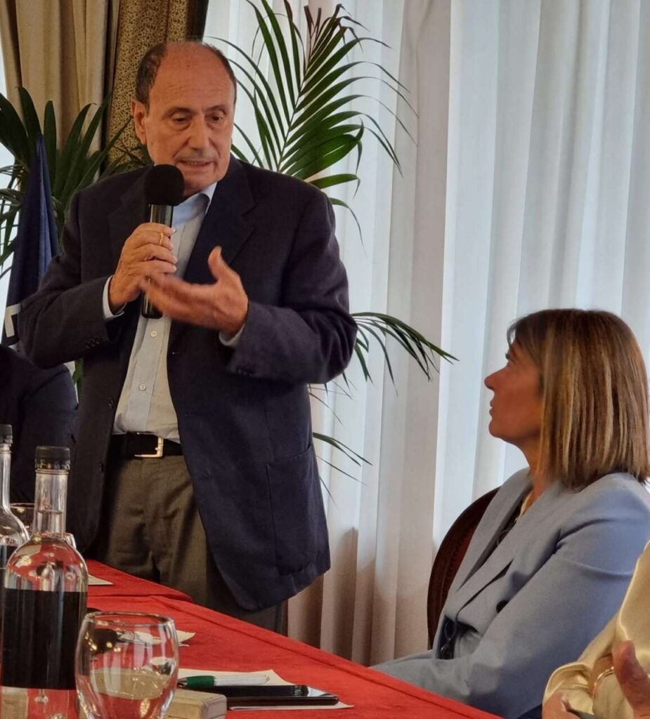 ASSESSORATI REGIONALI – Scarpinato e Amata dovrebbero scambiarsi il posto a giorni e Cono Catrini diventa dirigente generale al “turismo”