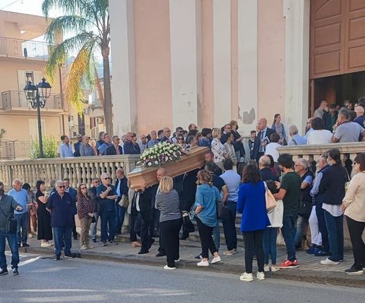BROLO – Il dolore di tanti per la morte di Carmelina