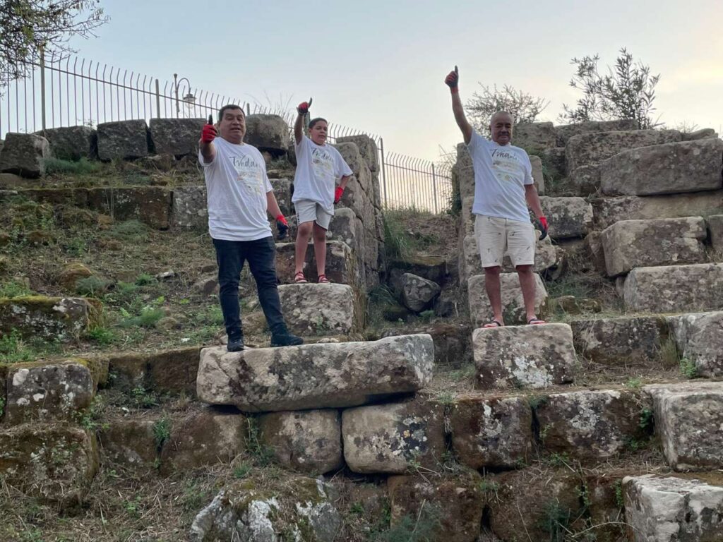 PORTA TENAGLIA – Turisti Messicani aderisco all’iniziativa promossa dal consorzio Cassiopea e dall’associazione Tindari