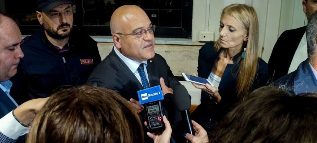 ANTOCI\ MICCICHE’ – “Istituzioni mortificate dai continui scandali”