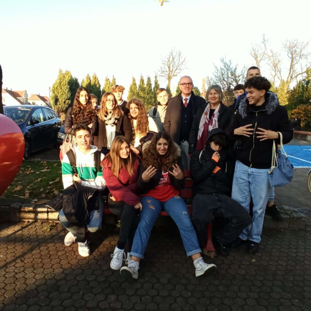 FOTO E SCUOLE – Progetto Erasmus, l’IC di Brolo è in Polonia