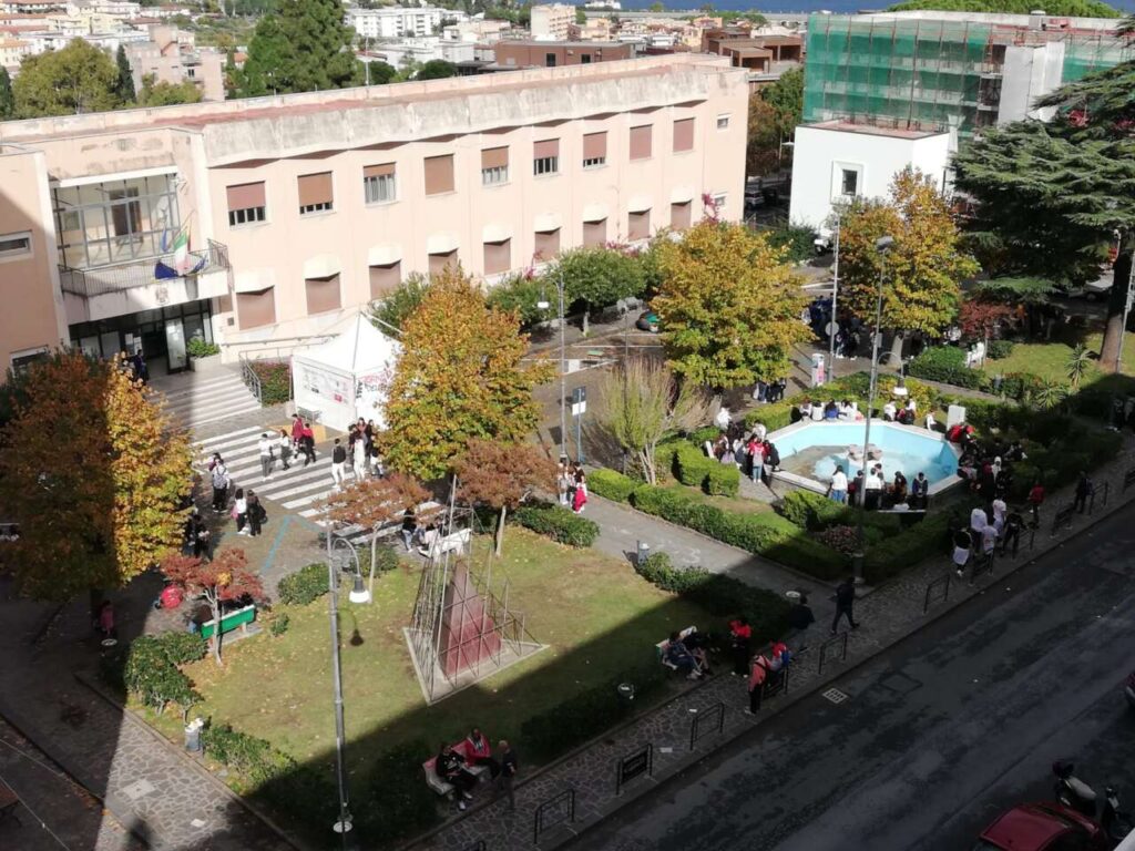 PATTI – I tigli di Piazza Mario Sciacca sono salvi