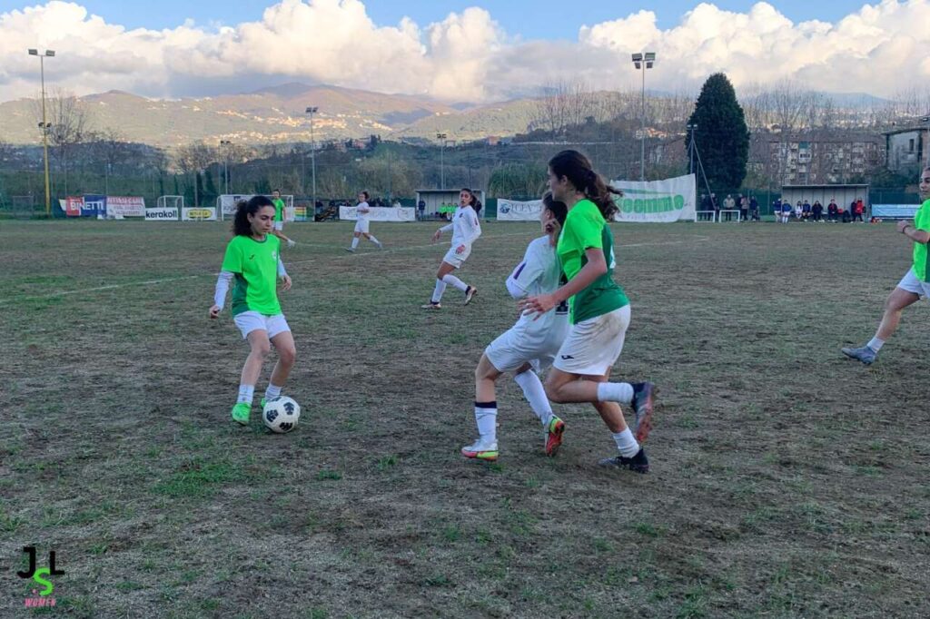 CALCIO – La JSL Women U17 si regala per Natale una stupenda rimonta in casa del Cosenza
