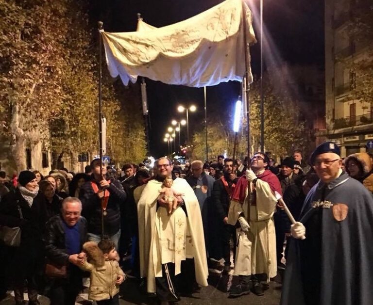 MESSINA – Ritorna la storica processione del Bambinello Gesù della notte di Natale