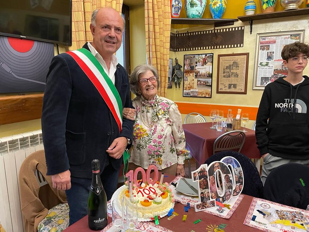MILAZZO – Gli auguri del Sindaco alla nuova centenaria