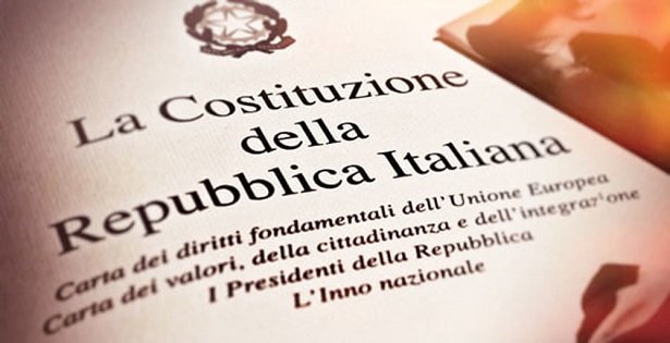 GIOIOSA MAREA – La Costituzione in regalo ai neo18enni