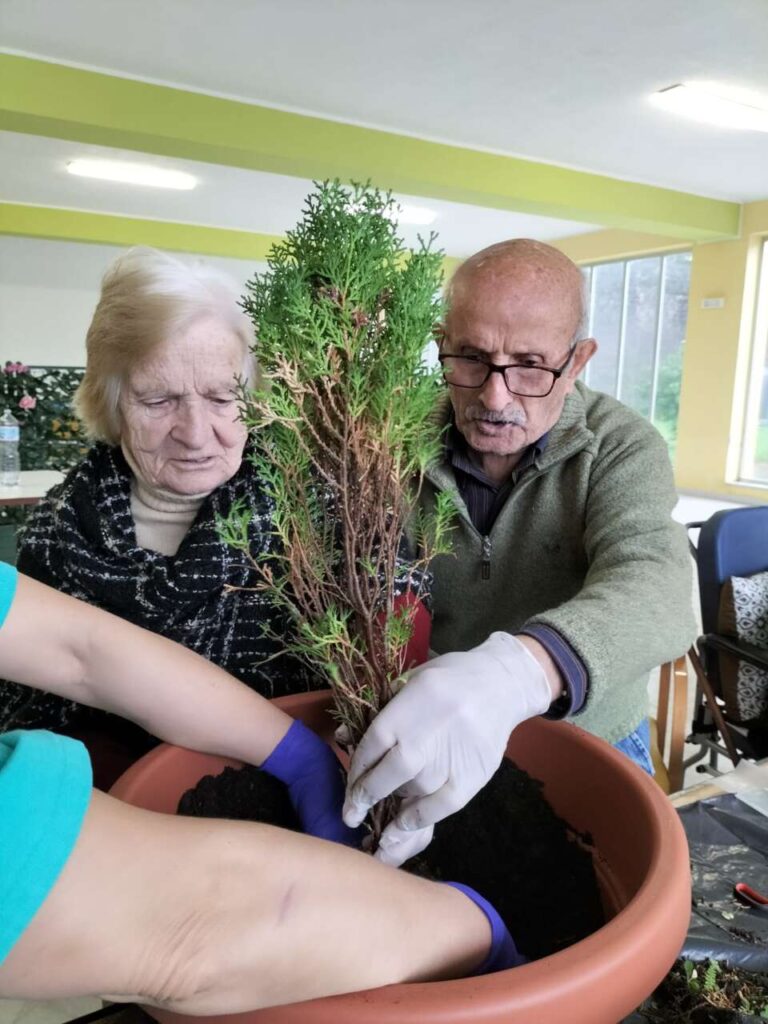 AGRICOLTURA SOCIALE – Le foto della “Festa dell’Albero” tra Comunità & Ambiente, Integra e Pacis