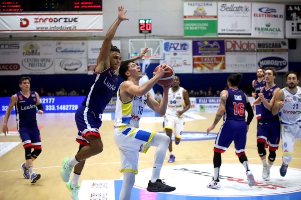 BASKET – Capo d’Orlando vince contro Lumezzane