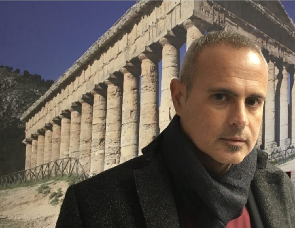 ALBERTO SAMONA’ – Tra i vincitori dell’edizione di quest’anno del “Premio Riviera dei Marmi”
