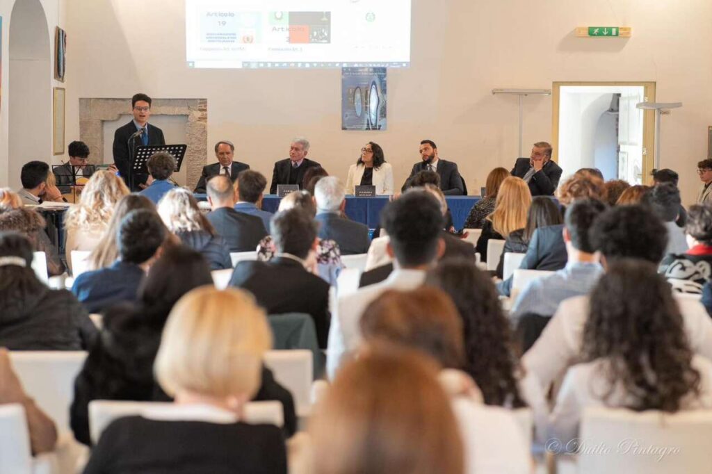 SANT’AGATA MILITELLO – Itis “E. Torricelli” convegno conclusivo progetto: “Dove non c’è libertà, non c’è giustizia!”