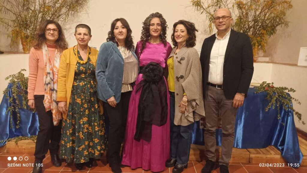 SINAGRA – A Carmine Elisa Moschella, Giulia Giuffrè e Seby Gullotto.Consegnati il premio “Semplicemente Straordinariamente Donna”