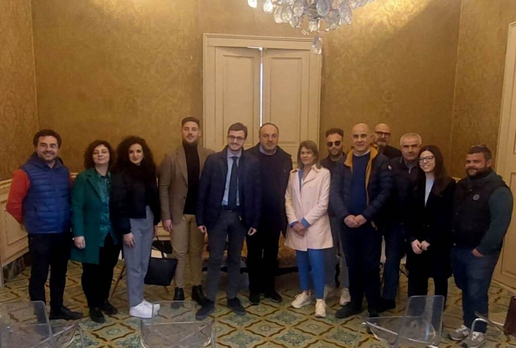 FICARRA – Elvira Amata incontra il sindaco Basilio Ridolfo