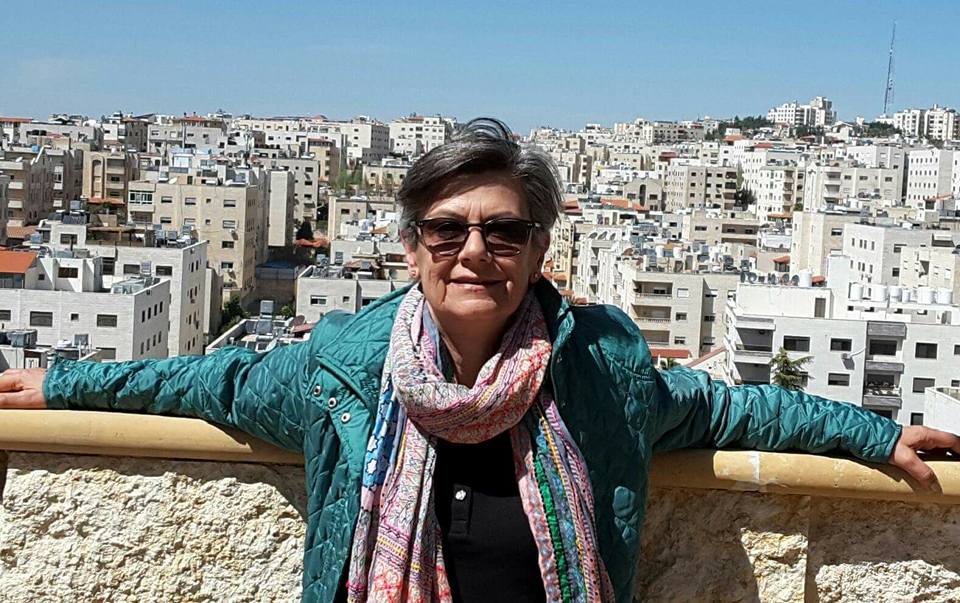 VUOTI – Angela Fogliani e la sua “stimolante utopia” di credere sempre nei giovani
