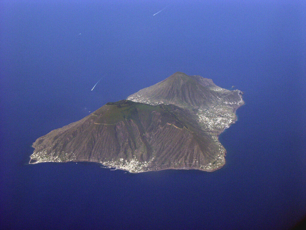 SALINA – 367mila euro per riqualificare il sentiero panoramico Monte Fossa delle Felci