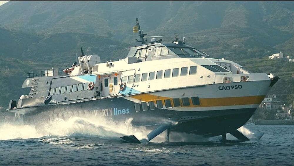 STRETTO – Uiltrasporti, bene biglietto unico LibertyLines e aziende di trasporto Urbano Messina e Reggio Calabria