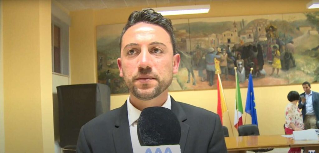 MILITELLO ROSMARINO – Si è insediato il Consiglio Comunale. Davide Blogna eletto presidente del Consiglio
