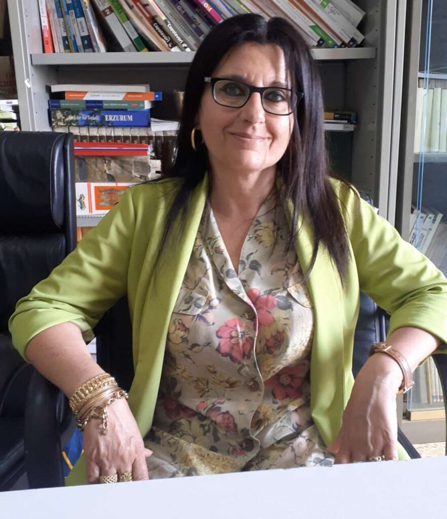 ANTICA CASTANIA – La “ri-scoperta” grazie al lavoro dei ragazzi delle Medie
