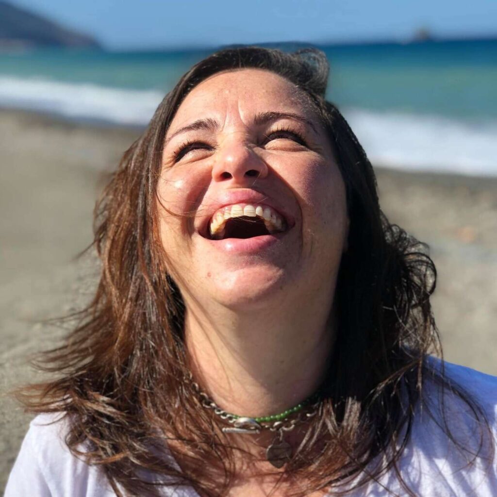 ENZA MONDELLO – Un cuore pieno di sogni, di impegno e generosità