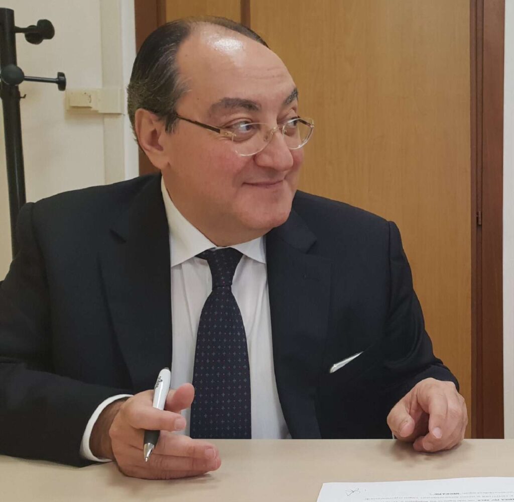 SANITÀ – Lamberti (Federlab): “Bene impiego Pnrr per costituzione Case Comunità, ma contro liste d’attesa coinvolgere di più anche laboratori clinici e centri privati”