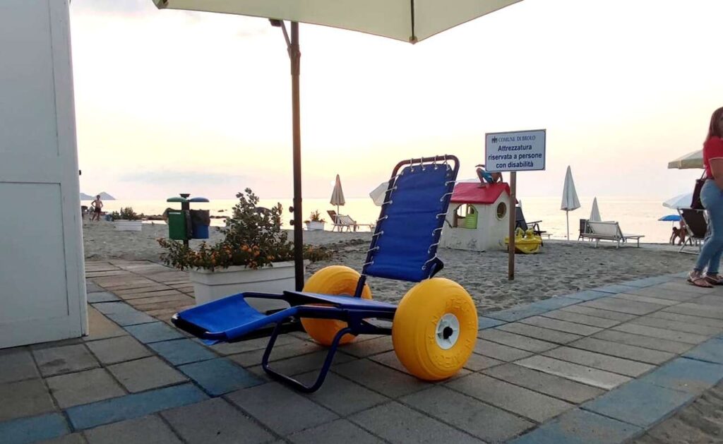 AVIS BROLO – Una sedia job per una spiaggia più accessibile
