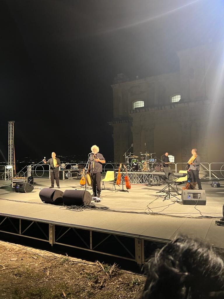 MUSICA A MILAZZO – Il concerto della Taberna Mylaensis, ha incantato una copiosa platea di ammiratori