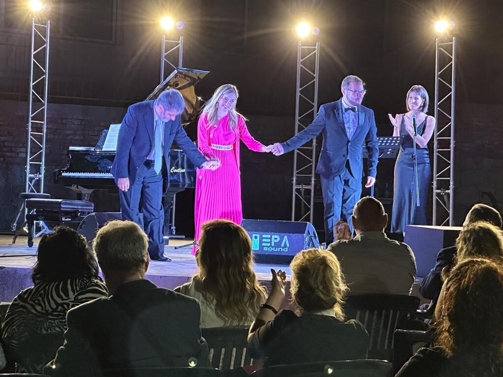 GALA’ DELLA LIRICA – Un successo la serata diretta a Brolo da Coralie Camuti