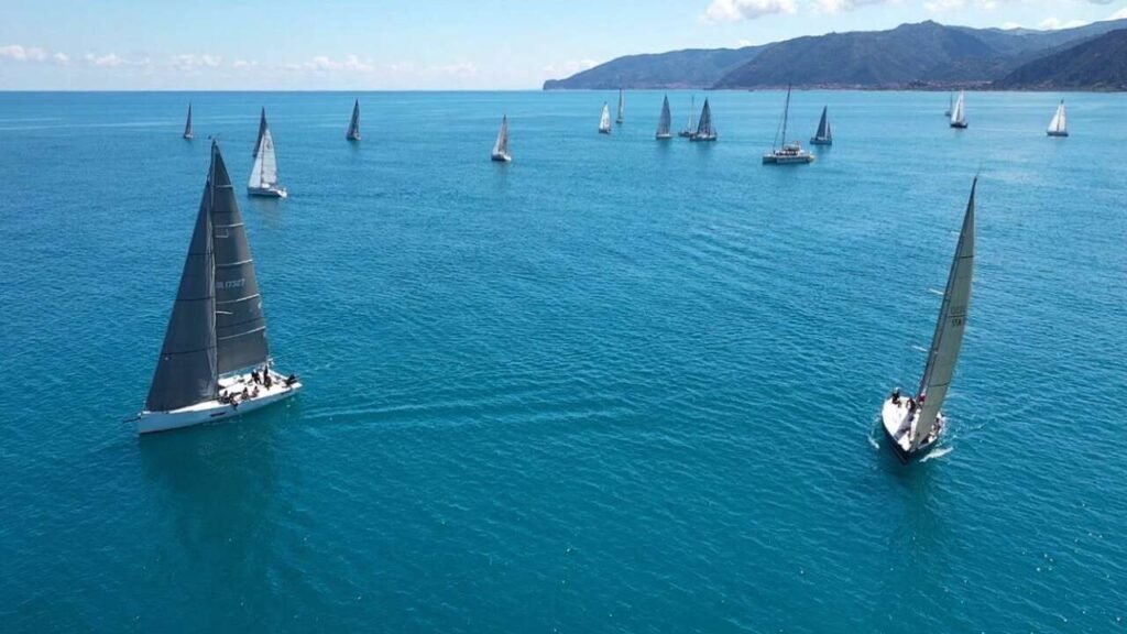 VELA – Round Aeolian Race V edizione. Ancora record di partecipanti