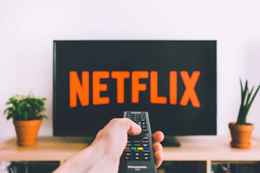 STREAMING – Netflix, lo stop alla condivisione non frena la crescita degli abbonati