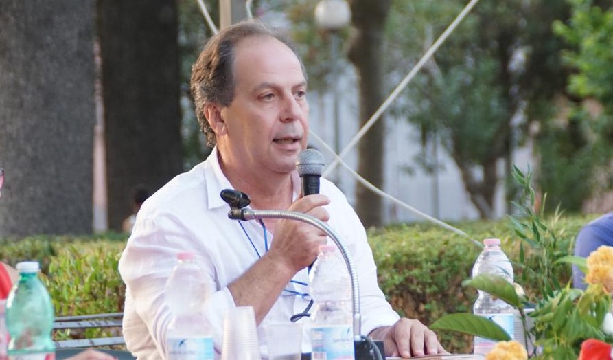 TUTTO LIBRI – Dal dono ai legami generazionali, all’università di Messina presentazione del libro del prof. Mariano Indelicato