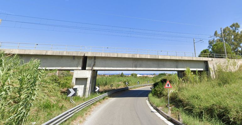 FALCONE – Senso unico alternato in un tratto della strada provinciale 103