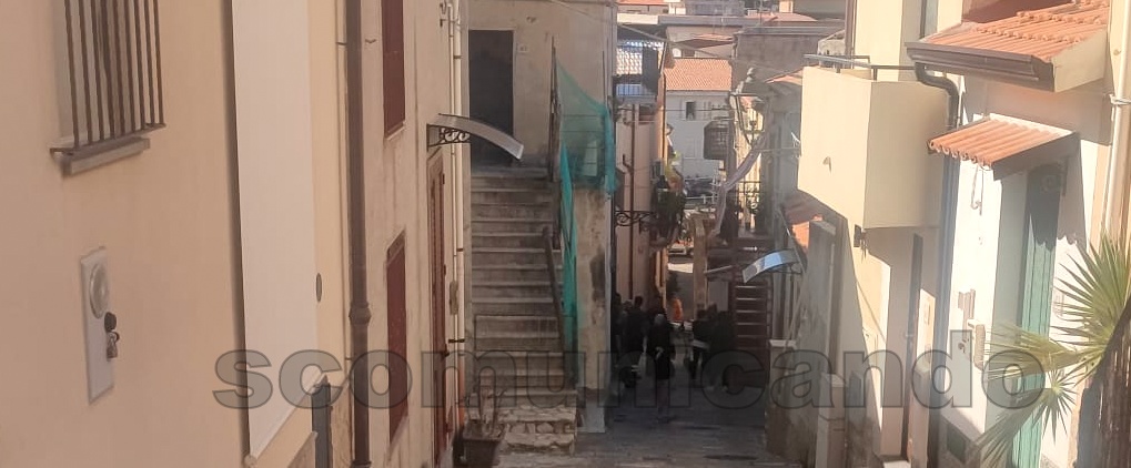 BROLO – Anziana colta da malore rimane chiusa in casa: provvidenziale l’intervento dei Vigili del Fuoco
